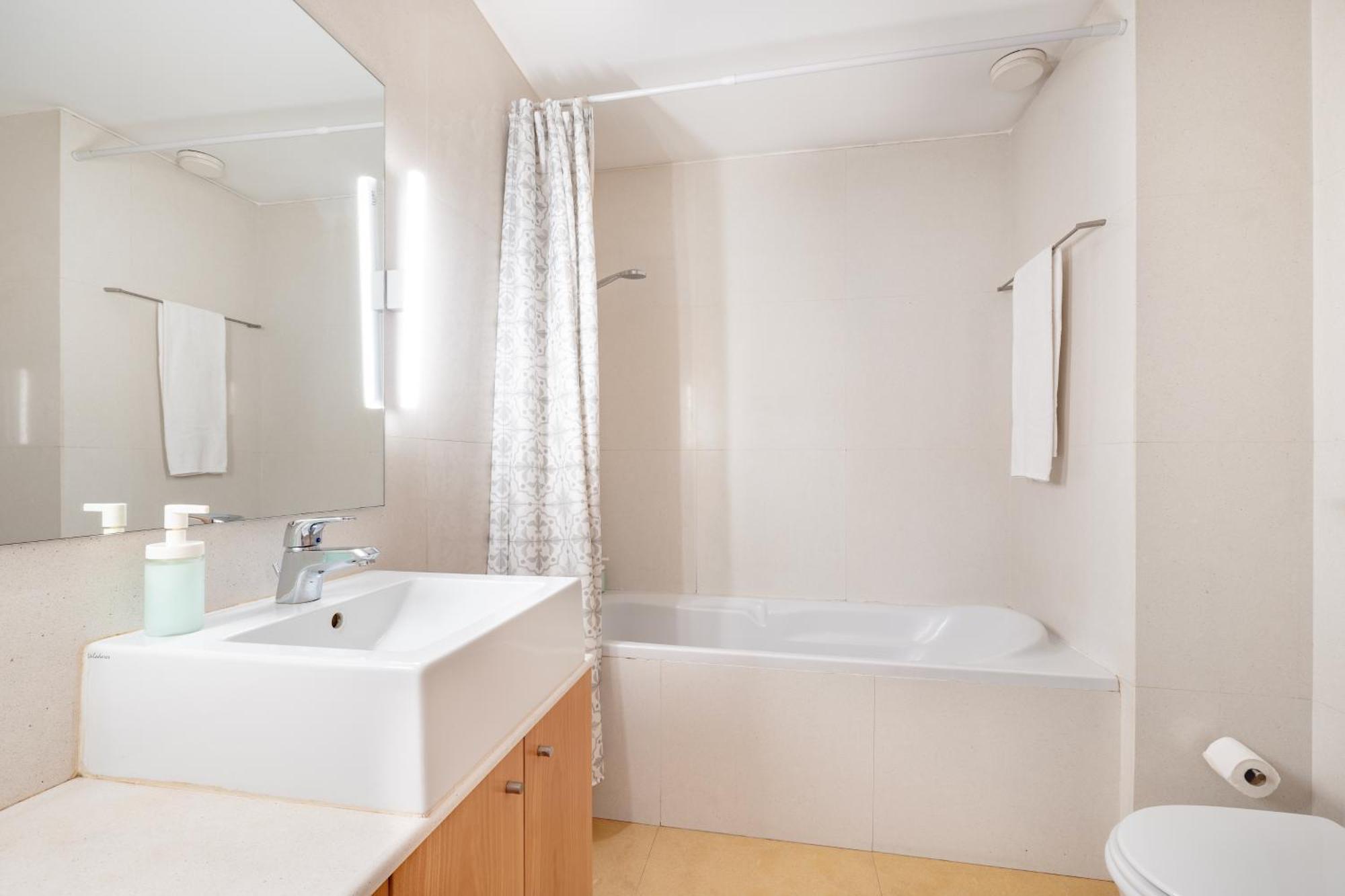 Viva Stadium Residence Studios Порту Экстерьер фото